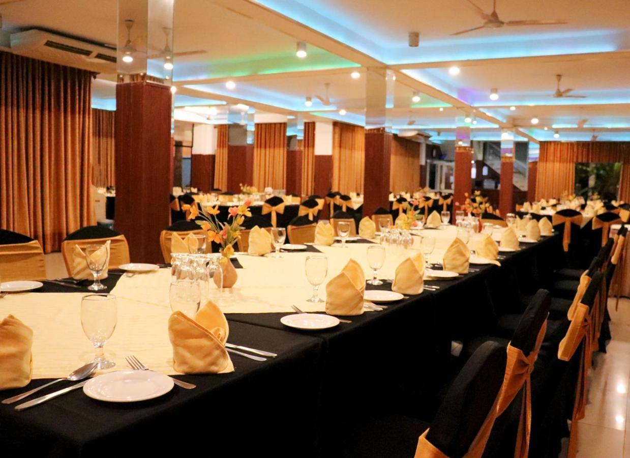Hotel Aradhana 高尔 外观 照片
